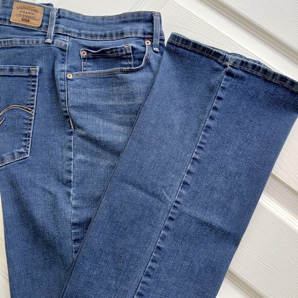 Levi Signature Gold Label Bootcut Jeans 16L W33 L34 blue medium wash high rise - Picture 1 of 15